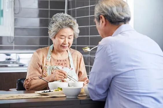 從“易食”到“精準”，銀發(fā)健康食品創(chuàng)新趨勢
